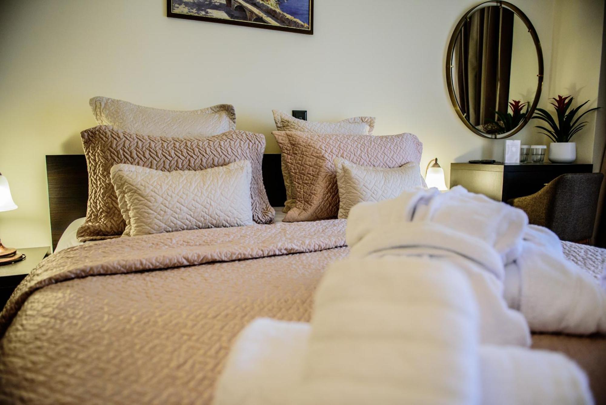 Hotel Padelidaki ตริกาลา ภายนอก รูปภาพ