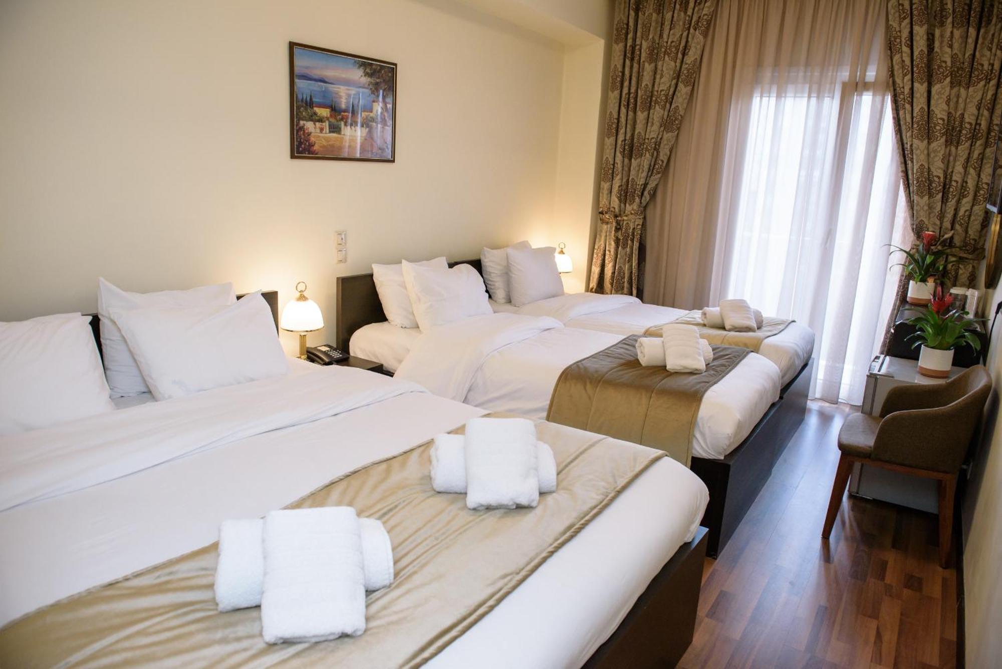 Hotel Padelidaki ตริกาลา ภายนอก รูปภาพ