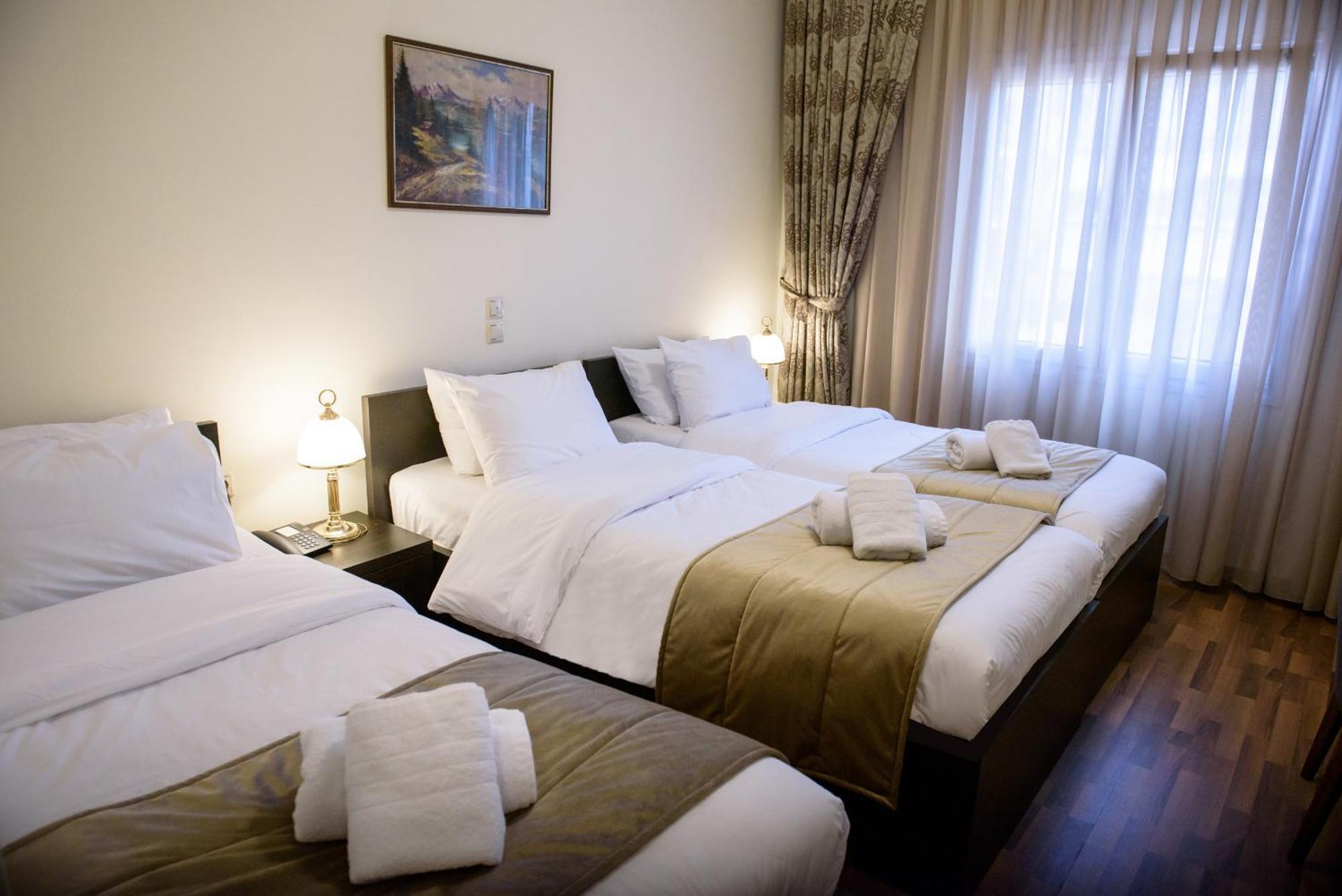 Hotel Padelidaki ตริกาลา ภายนอก รูปภาพ